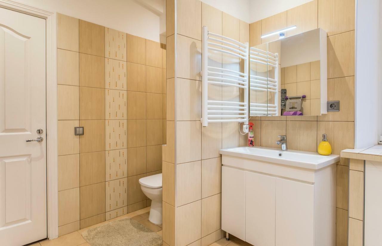 Charming Spacious 3 Bedroom In Old Town 里加 外观 照片